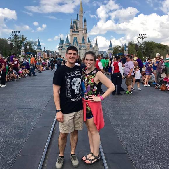 Meet your Posher, Lindsey - Picture 1 of 1